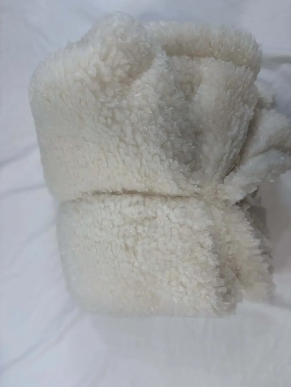 Pottery Barn Fireside Cozy Reversible Throw Ivory50” X 60”